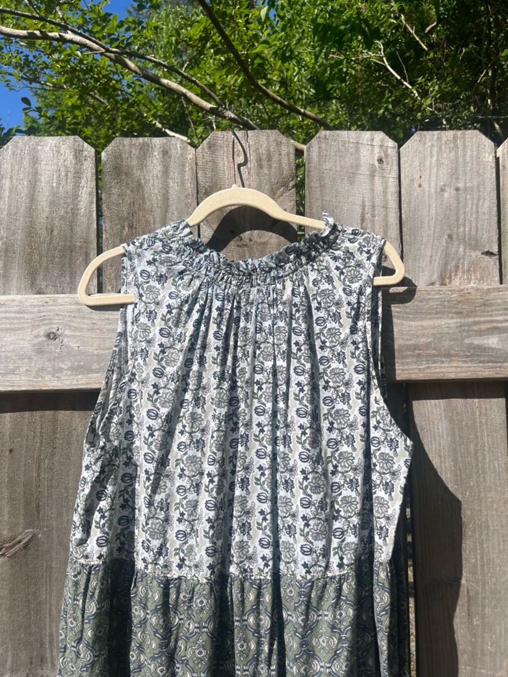 Chelsea & Theodore Olive and White Tiered Floral Midi Dress - Picture 9 of 12